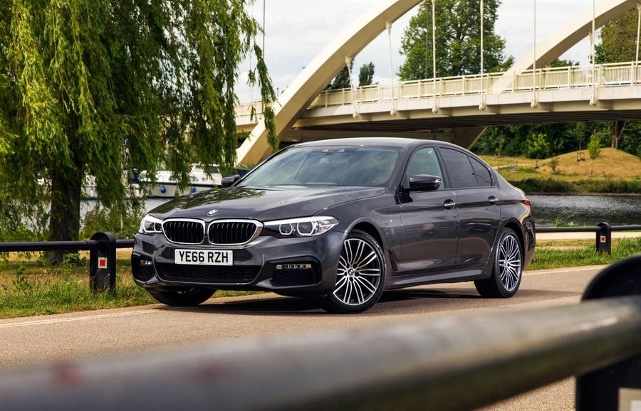 dong xe bmw do nu tai xe xe dien nguyen thi nga dieu khien la dong xe nao