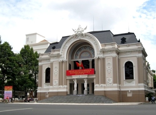 http://petrotimesgate.petrotimes.vn/stores/news_dataimages/dothuytrang/122012/14/20/IMG_1788.jpg