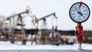 Áp trần giá dầu Nga, Mỹ và EU "thích đủ thứ"