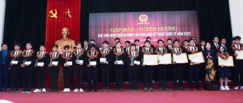Tuyên dương 33 học sinh đoạt giải Olympic và Khoa học kỹ thuật quốc tế 2022