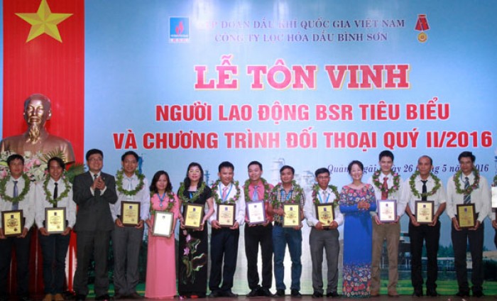 ton vinh nguoi lao dong tieu bieu o bsr