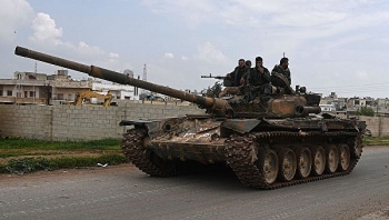 quan doi syria bao vay thi tran khan sheikhun do phien quan kiem soat