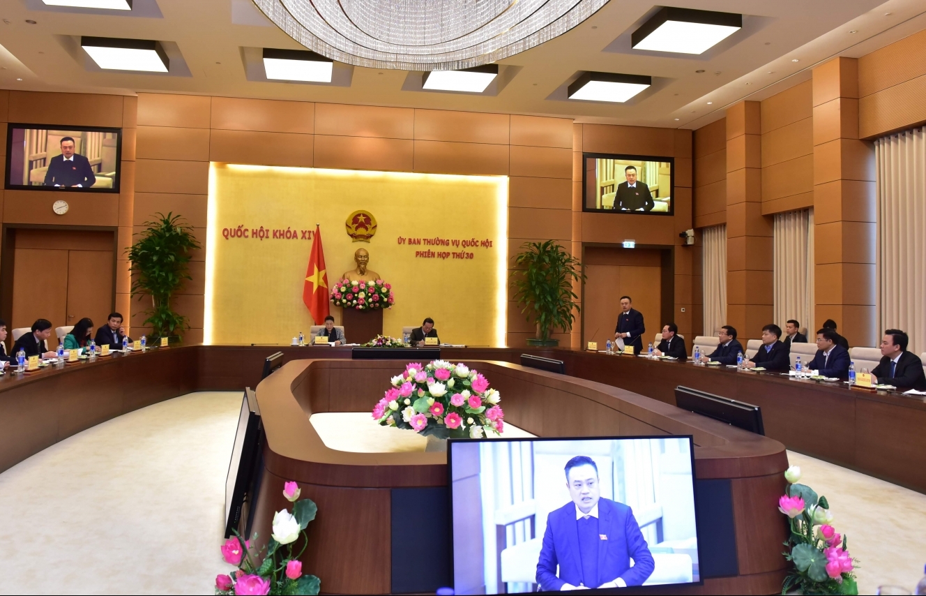 chu tich quoc hoi lam viec voi lanh dao pvn
