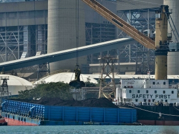 Nhật Bản yêu cầu Indonesia nối lại xuất khẩu than