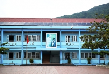 Trường học "xanh" với điện năng lượng mặt trời
