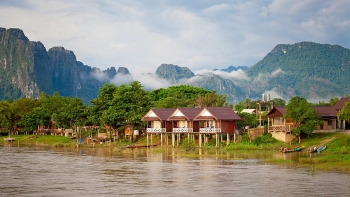 du lich lao tim lai cam giac thanh tinh chon tam linh va lang que