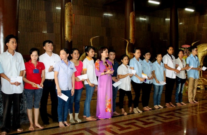 nguoi lao dong dau khi tieu bieu 2016 ve tham vung dat thep cu chi