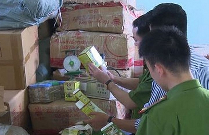 canh bao tinh trang hu doa nguoi dan de ban thuc pham chuc nang