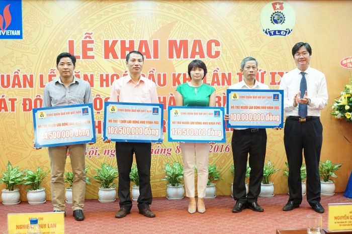 khai mac tuan le van hoa dau khi nam 2016