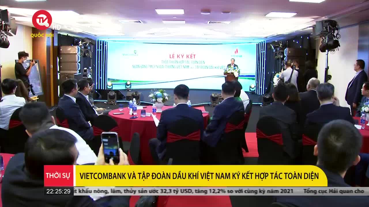 Vietcombank và Tập đoàn Dầu khí Việt Nam ký kết hợp tác toàn diện
